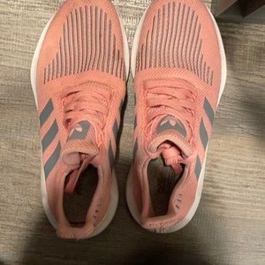 Adidas Swift run women’s shoes